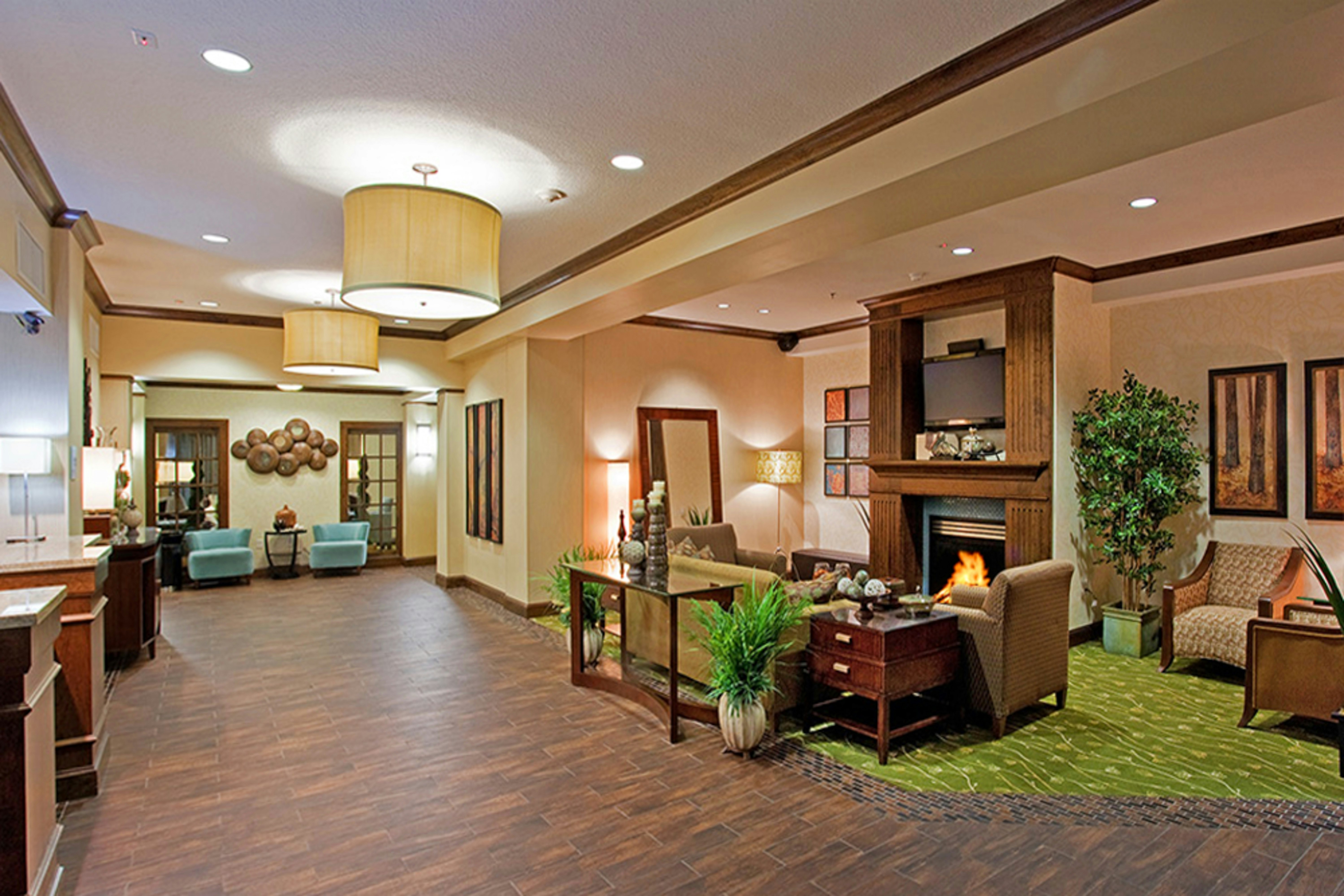 Holiday Inn Express Hotel Suites Logan 59/79