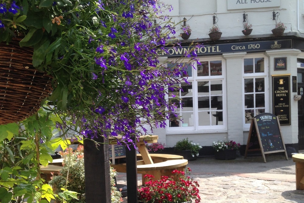 The Crown Hotel 46/50