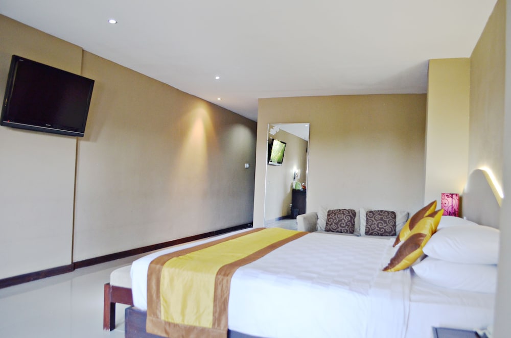 Nirmala Hotel And Convention Centre 32/66