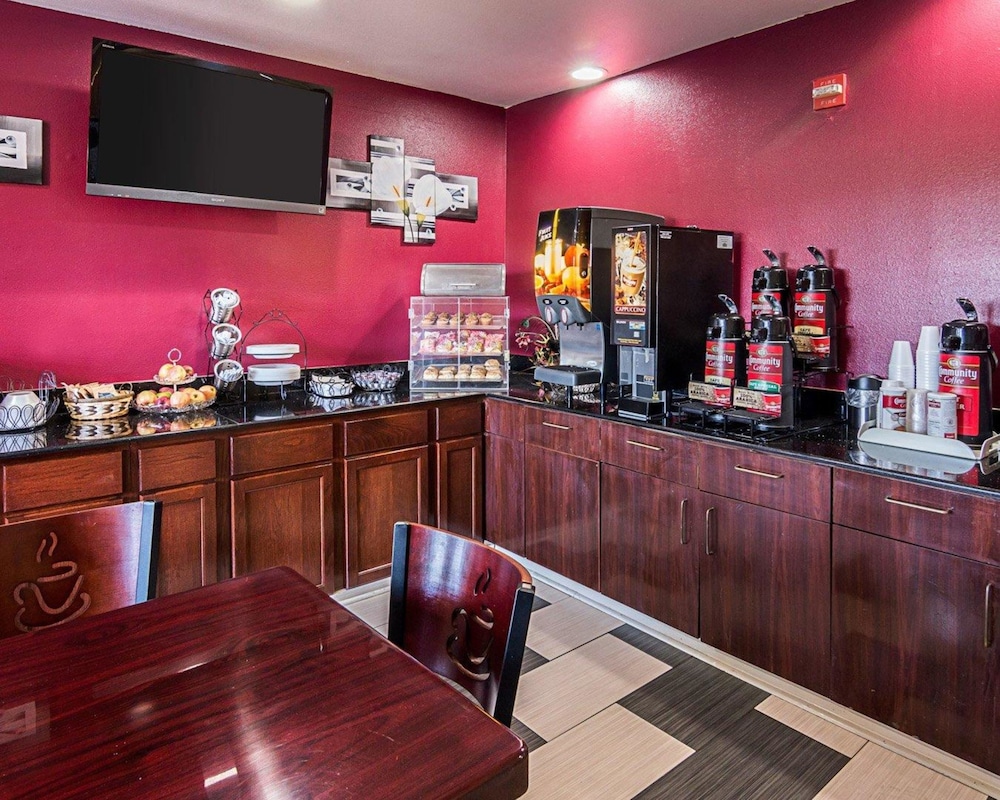 restaurant-cafeteria