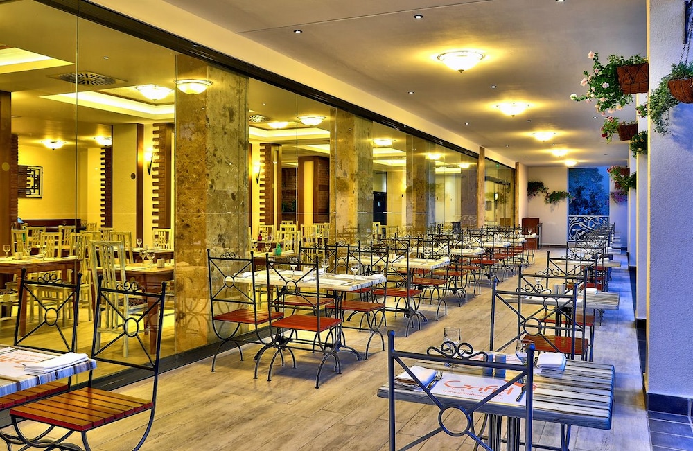 Grifid Hotel Metropol 37/50
