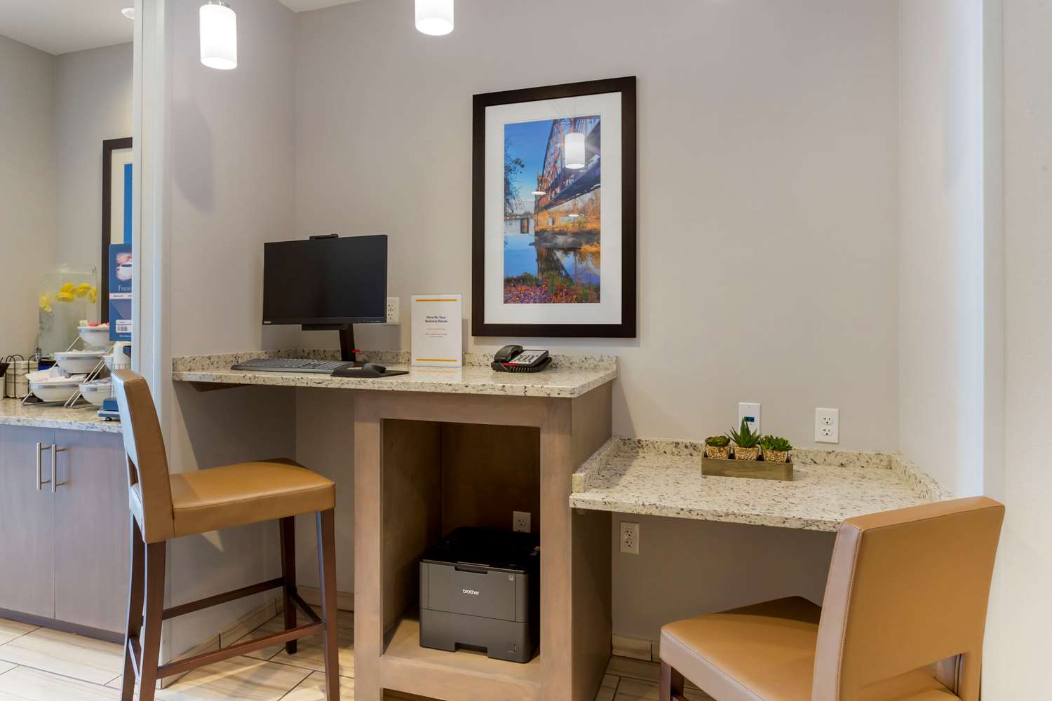 Comfort Inn Jonesboro Central 24/28
