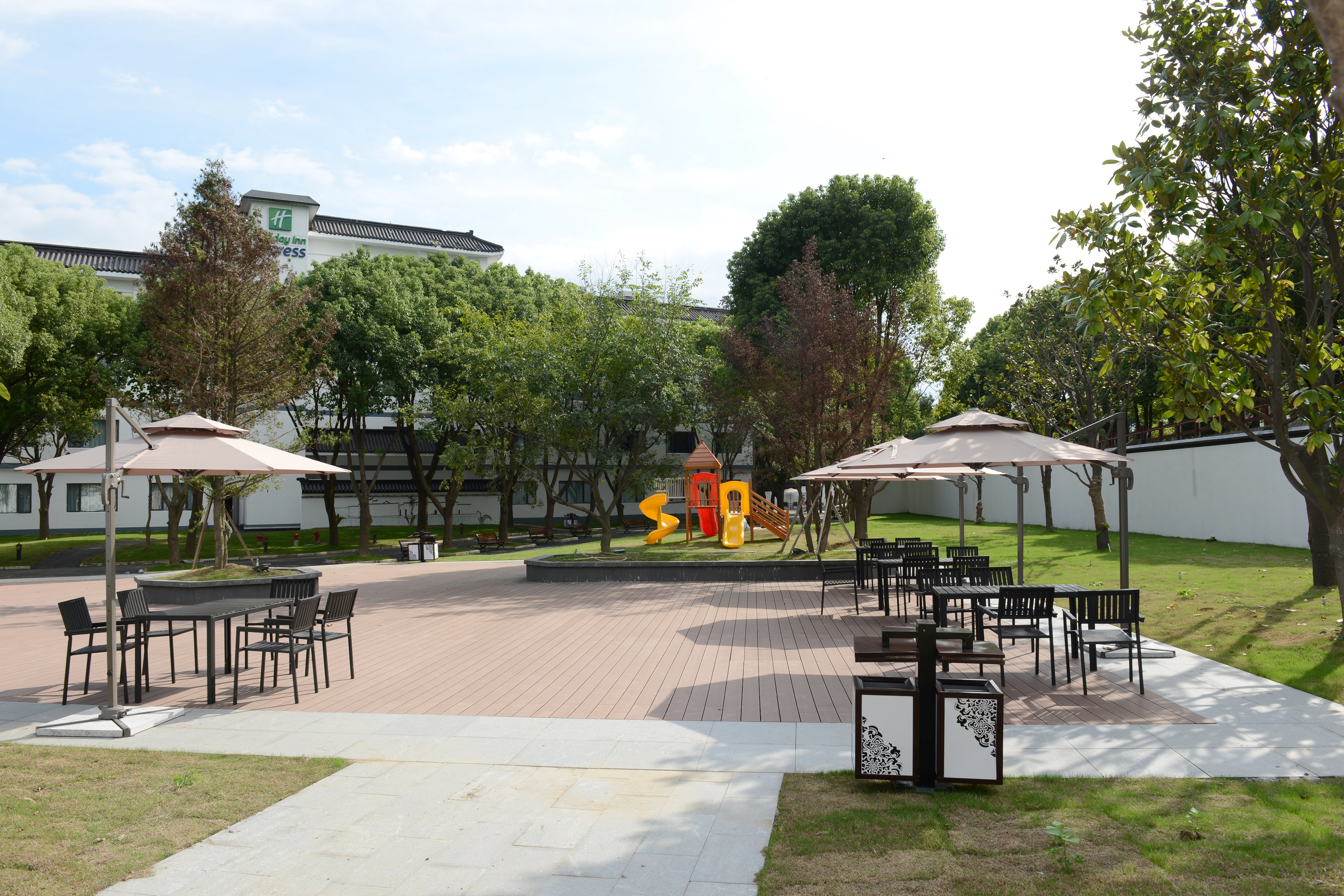 Holiday Inn Express Suzhou Zhouzhuang Ancient Town 54/68