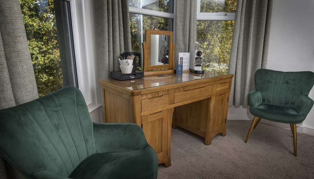 Gwydyr Hotel 4/50