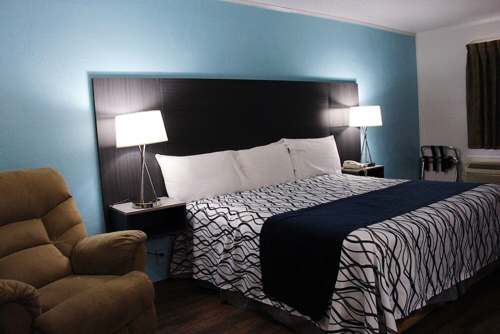 Motel6 New Boston, TX 33/47