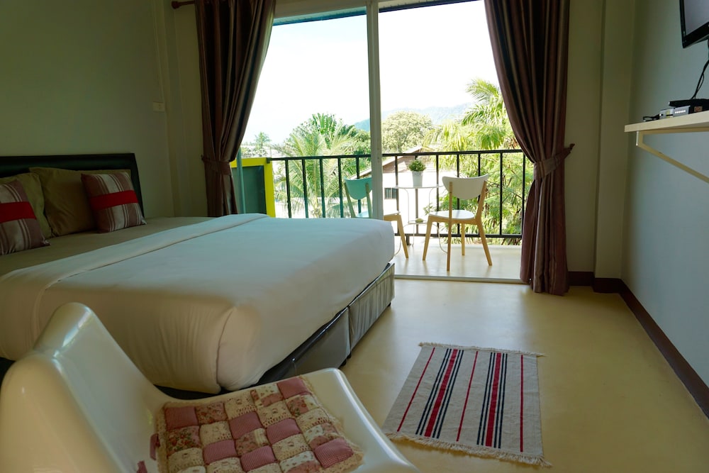 Lom La Lanta Hotel 8/40