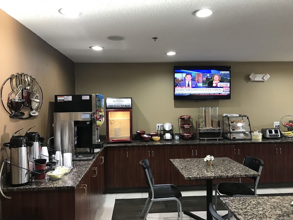 Microtel Inn & Suites by Wyndham Lithonia/Stone Mountain 20/31