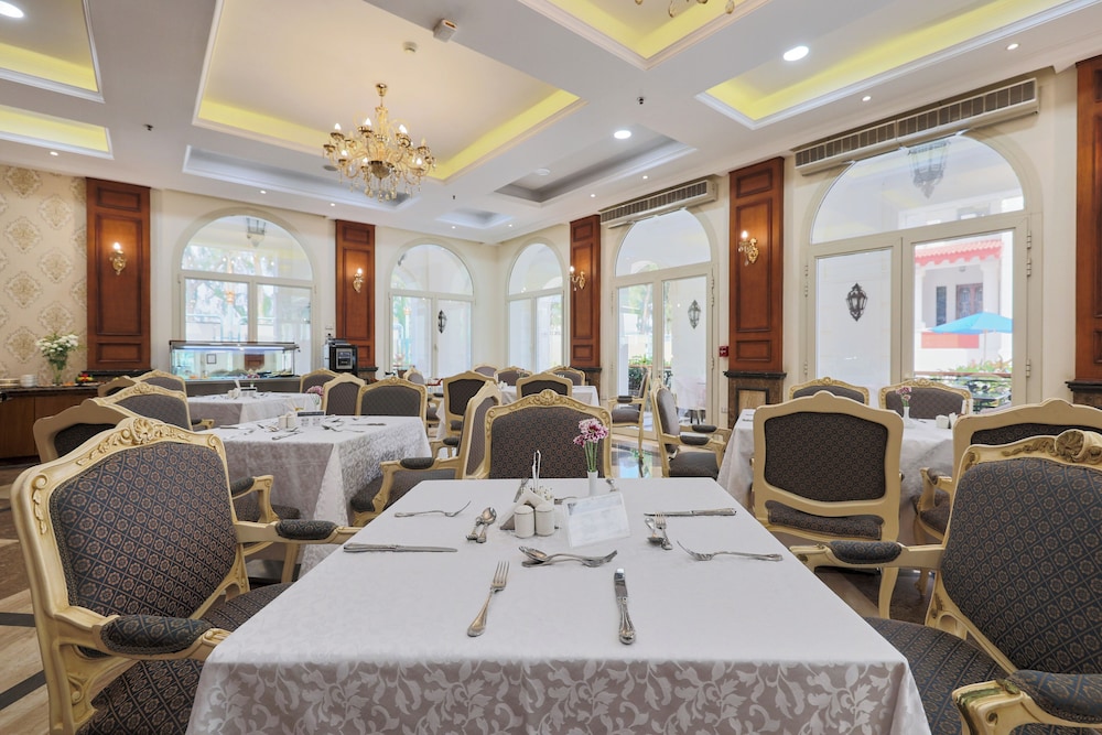 Helnan Palace Hotel 43/58