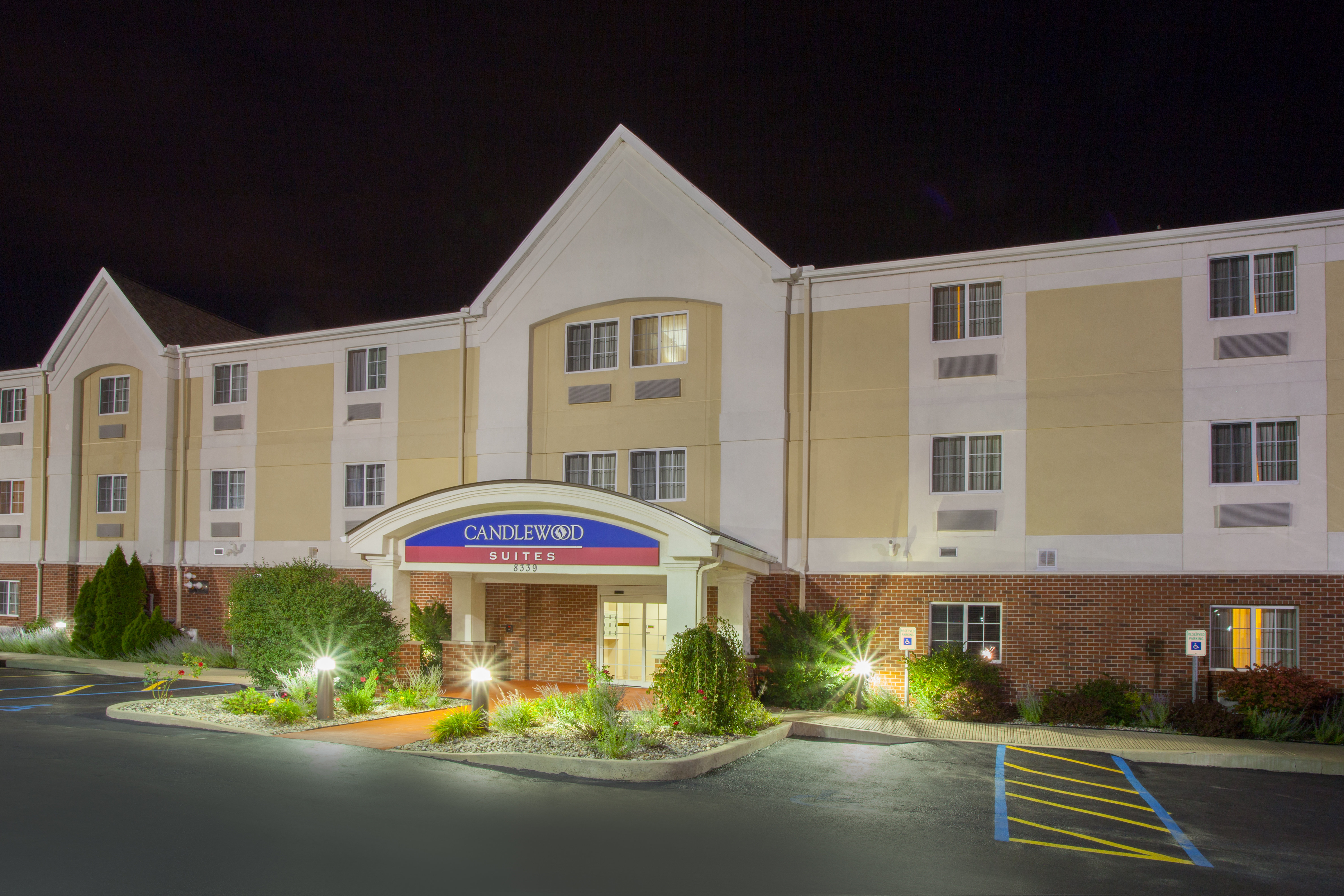 Candlewood Suites Merrillville 8/35