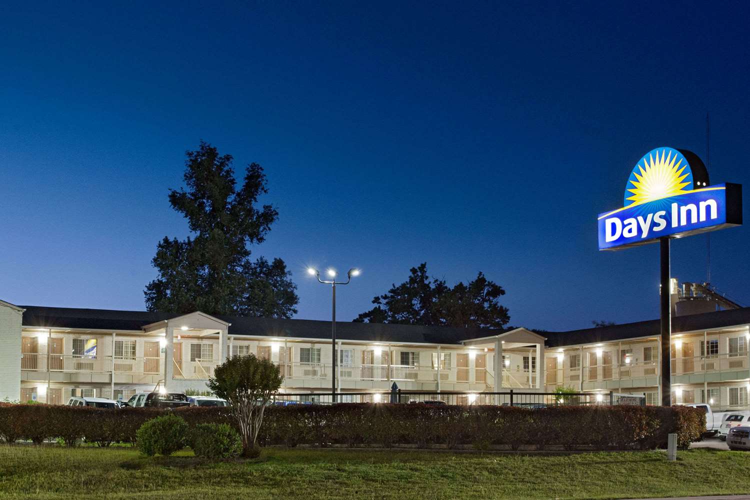 Days Inn by Wyndham Kerrville 2/22