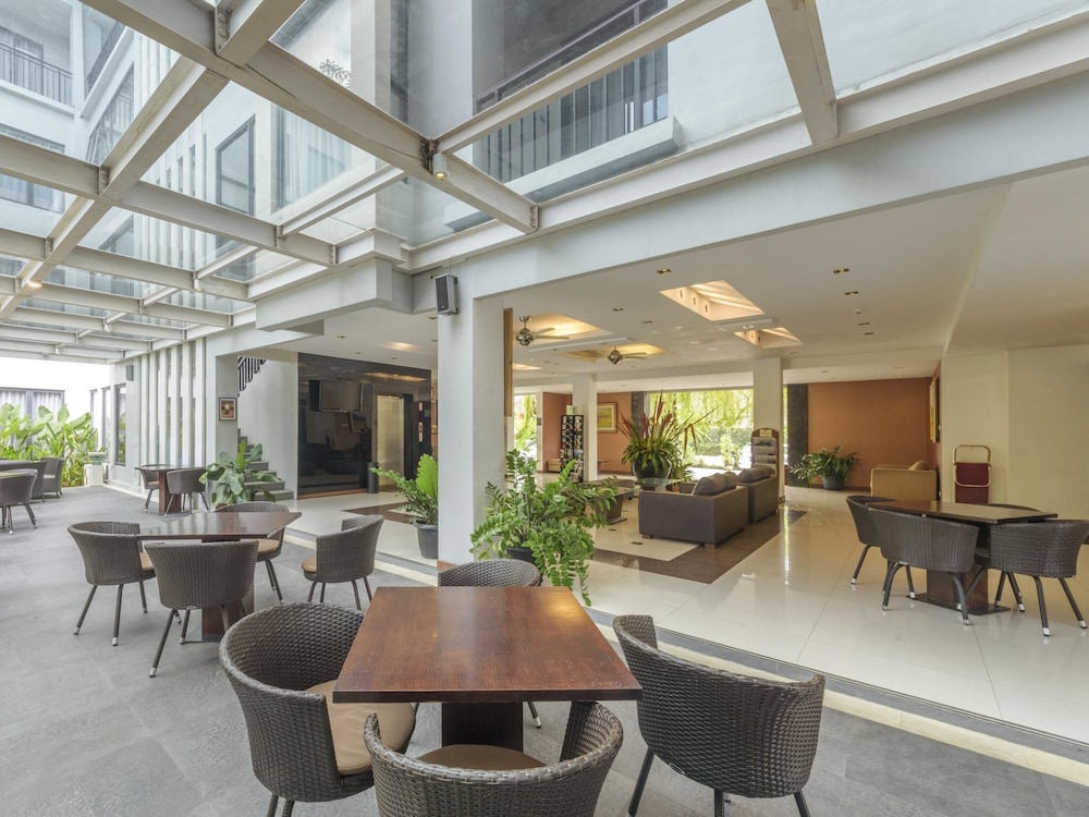 Umalas Hotel And Residence 34/50