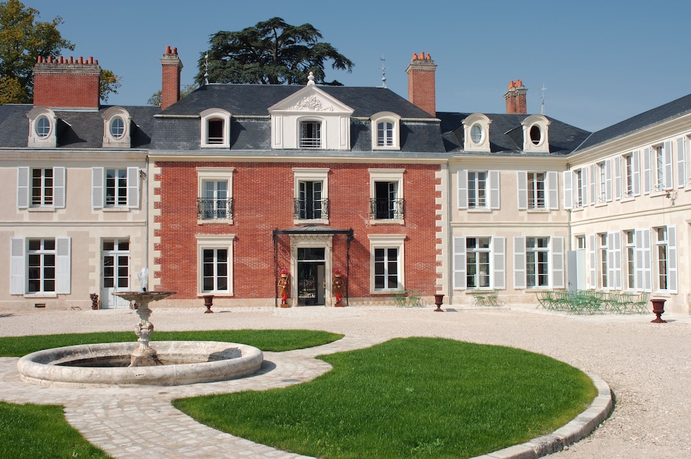 Hotel the Originals Domaine Des Thomeaux 46/50