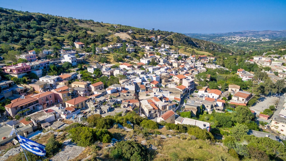 Petronikolis Village 71/76