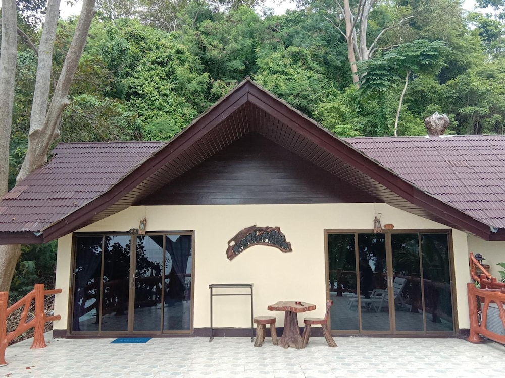 Paradise Pearl Bungalow 3/72