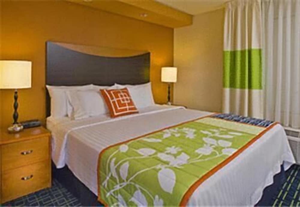 Fairfield Inn and Suites Tulsa South Medical District 13/47