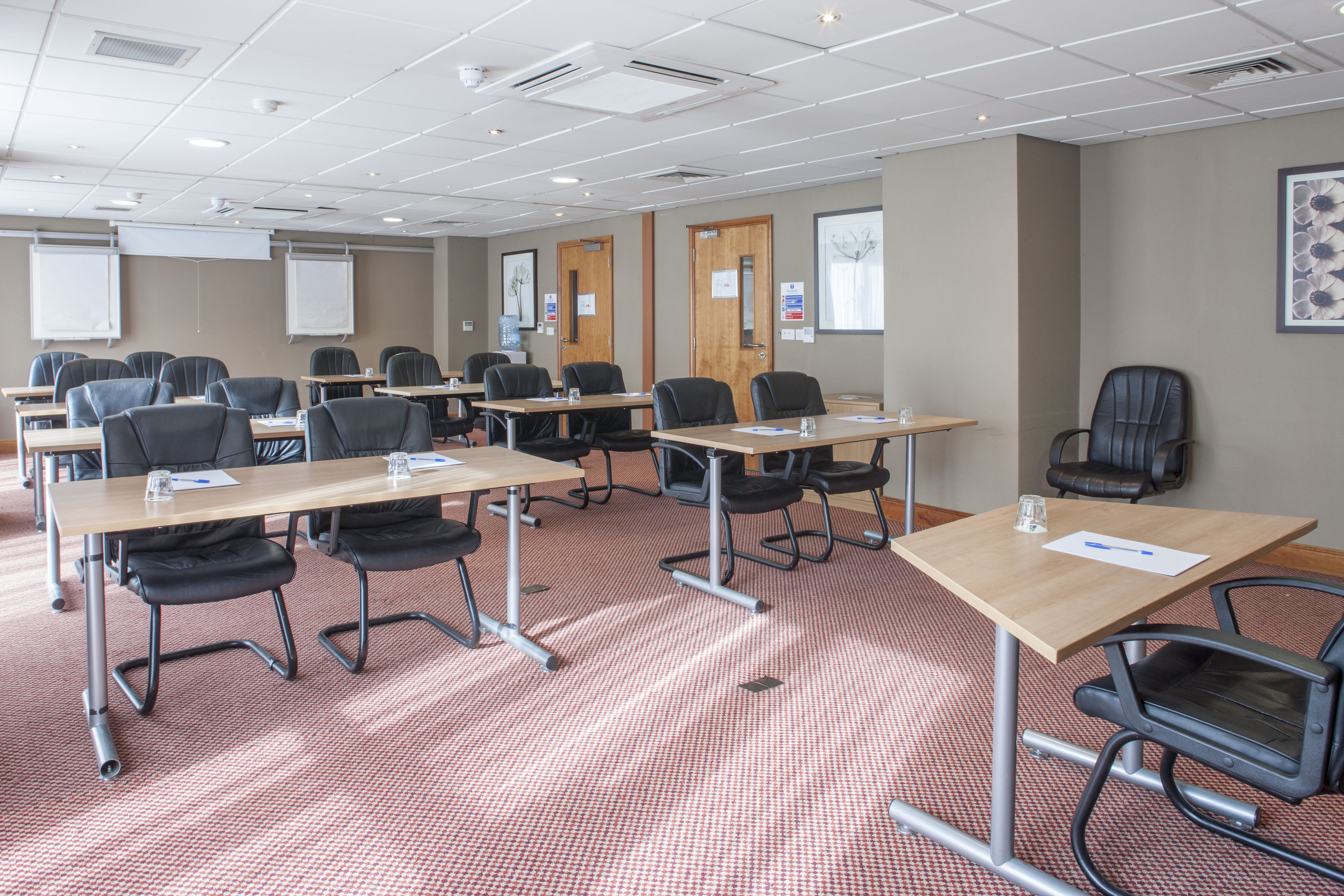 Holiday Inn Express Birmingham - Star City 53/61