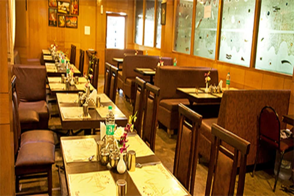 Park Inn & Suites by Radisson Bengaluru Yelahanka 42/50