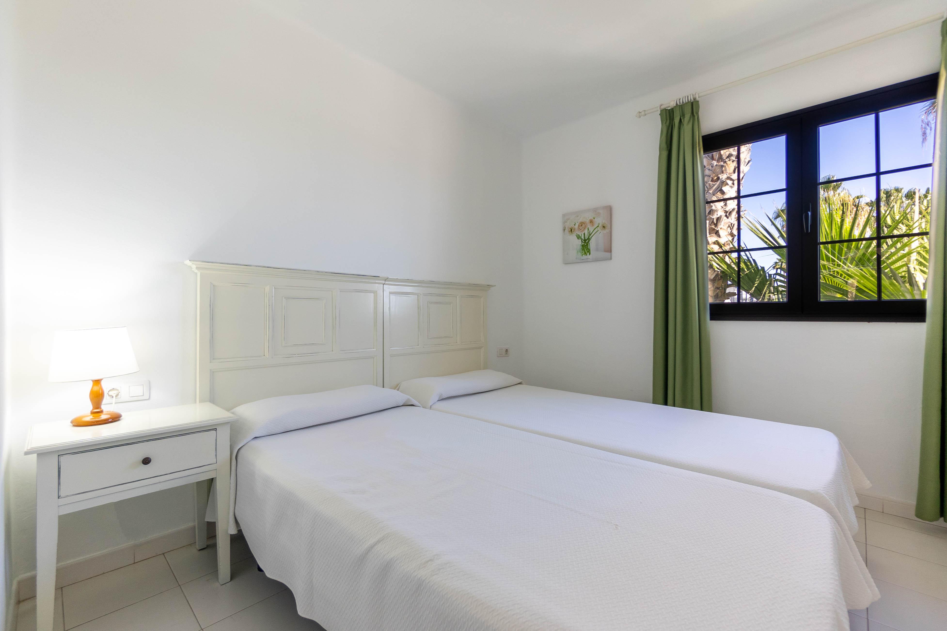 2 Bedrooms, Apartment, Balcony or Terrace