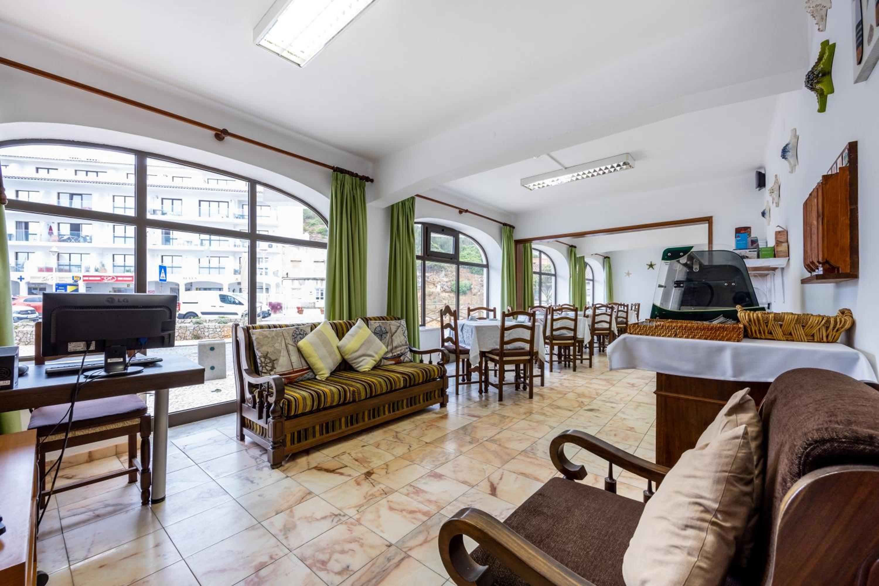 RESIDENCIAL SALEMA 27/54