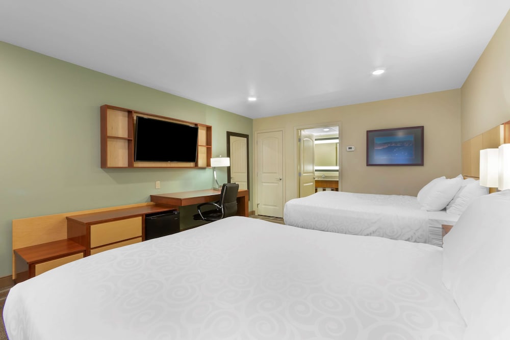 Best Western Plus Clocktower Inn 16/25