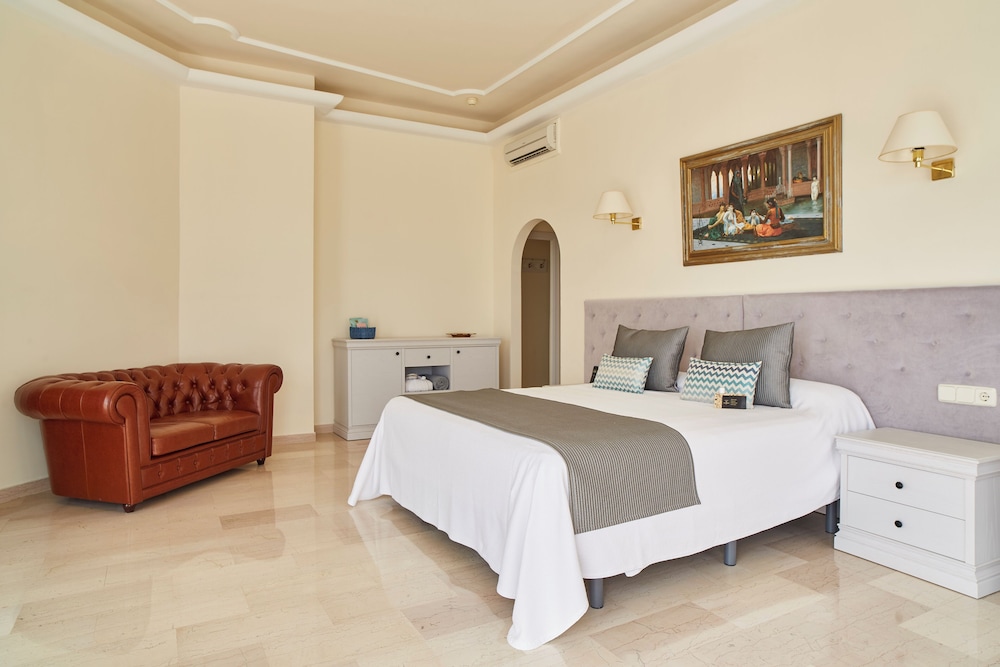Deluxe, Double Bed, Sea View, Balcony