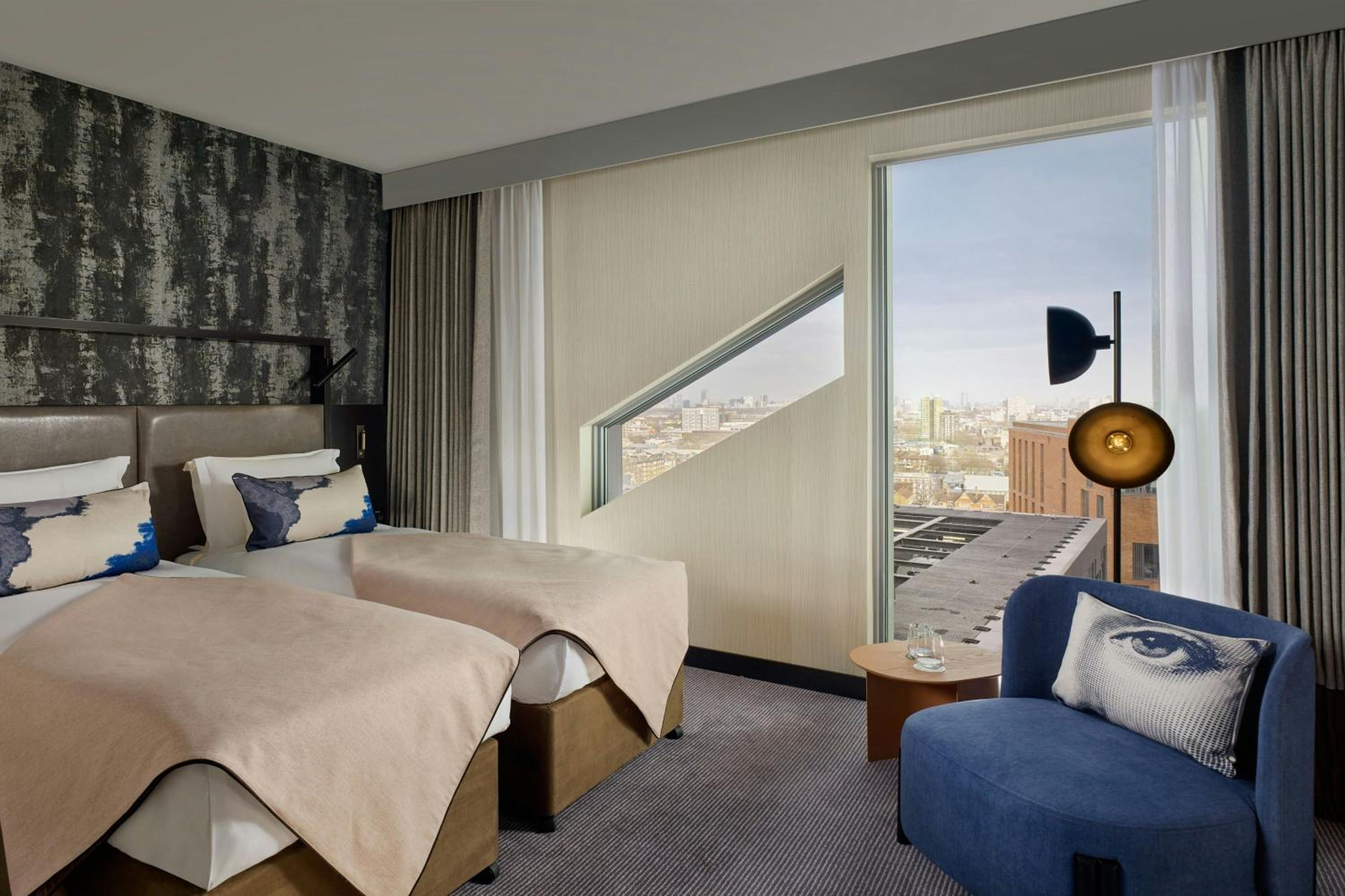 Sky High, Twin Beds, Skyline View