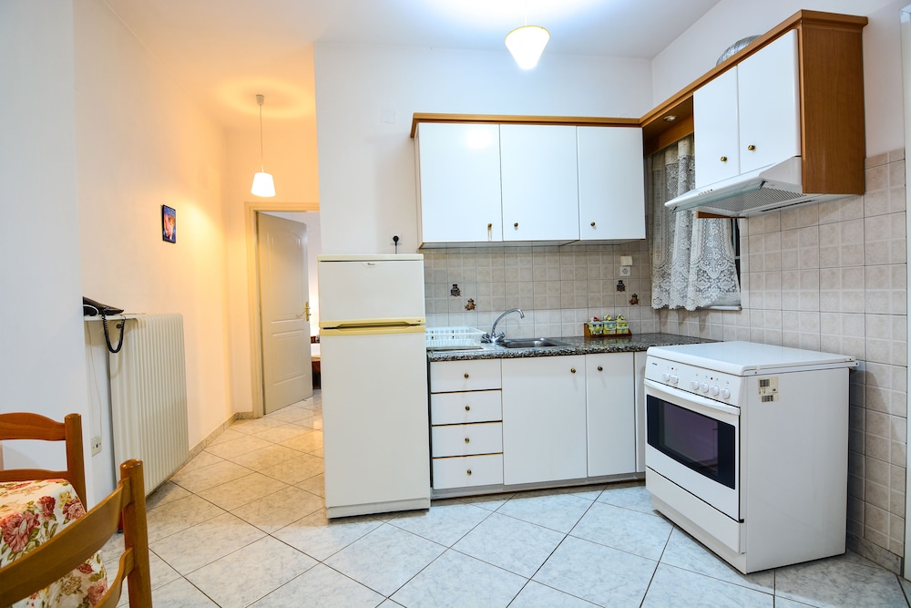 White Villa 8/50