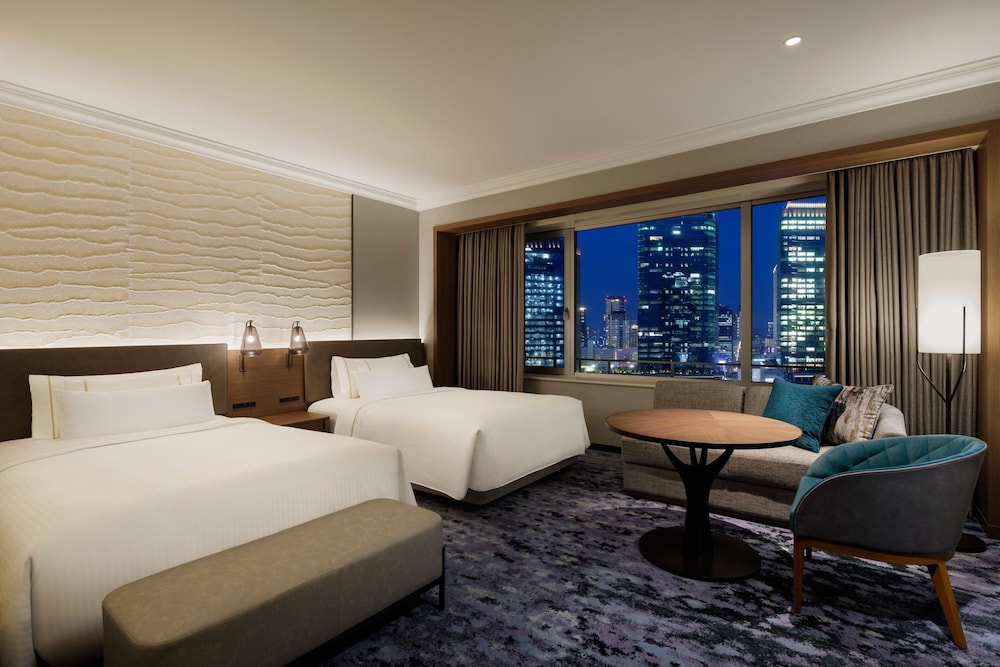 LUXURY, 2 DOUBLE BEDS