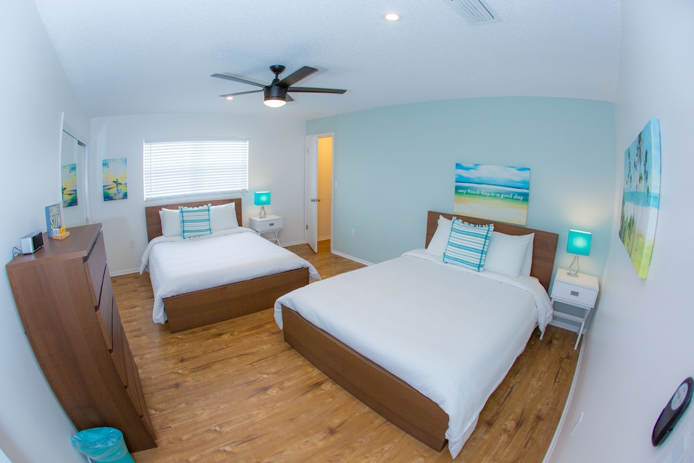 The Villas at St Pete Beach 9/50