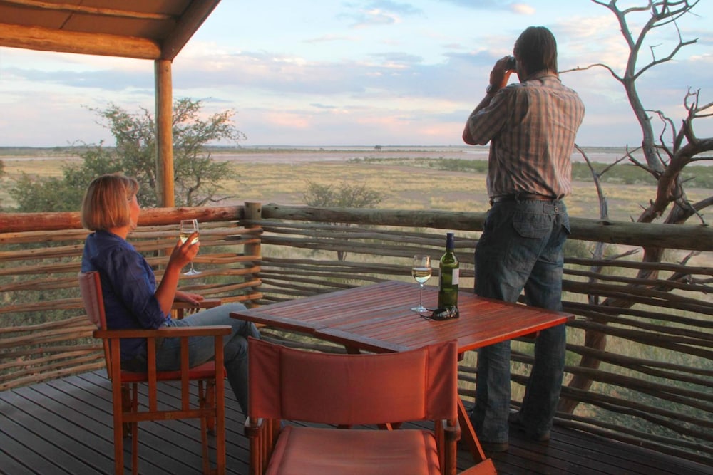 Suricate Tented Kalahari Lodge 8/22