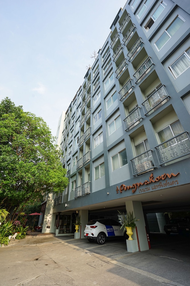 At Pingnakorn Nimman in CHIANG MAI