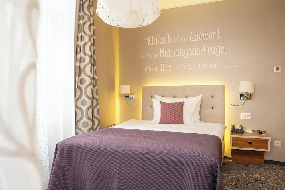 Style, Single, Queen Bed، Schweizerhof 3/9