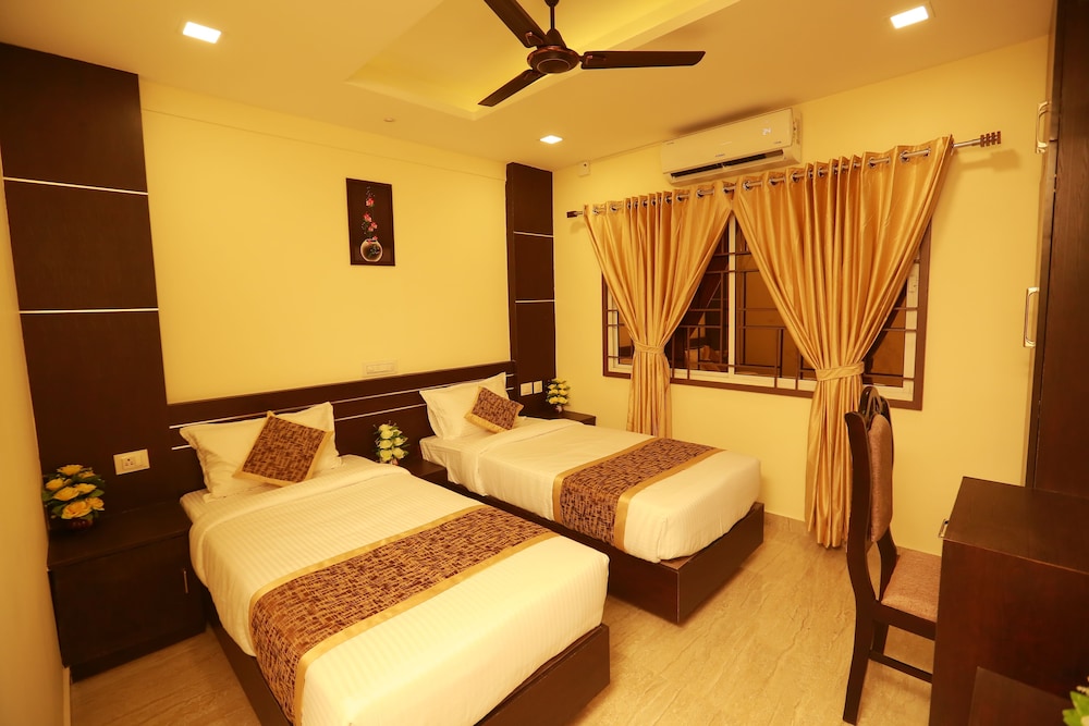 DELUXE, TWIN BEDS, CITY VIEW, ACCESSIBLE