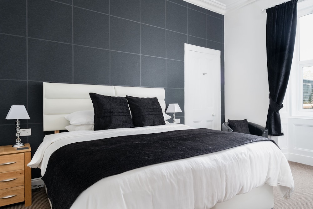 Rosebank Guest House 28/50