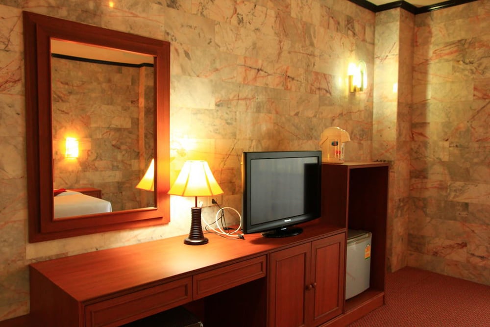 Golden Dragon Resort 38/43