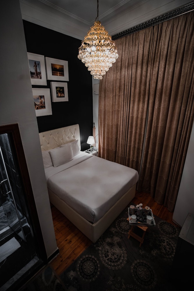 The Square Boutique Hotel 39/70