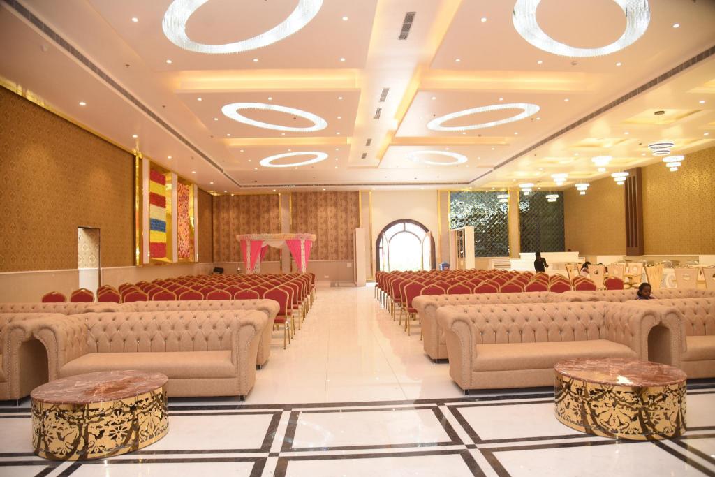 Mastiff Grand Regal Resort Arrah 15/42