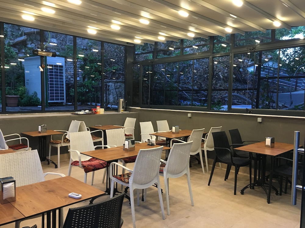 Nuray Hotel 47/54