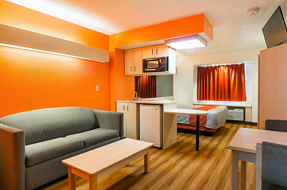 Motel6 Sycamore, IL 29/41