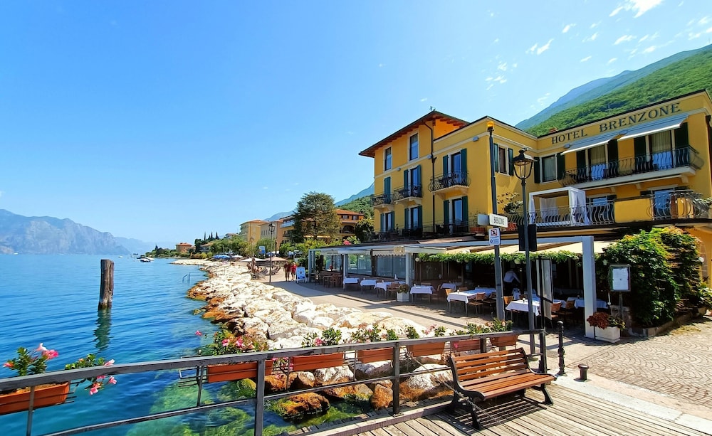Boutique Hotel Brenzone 6/78