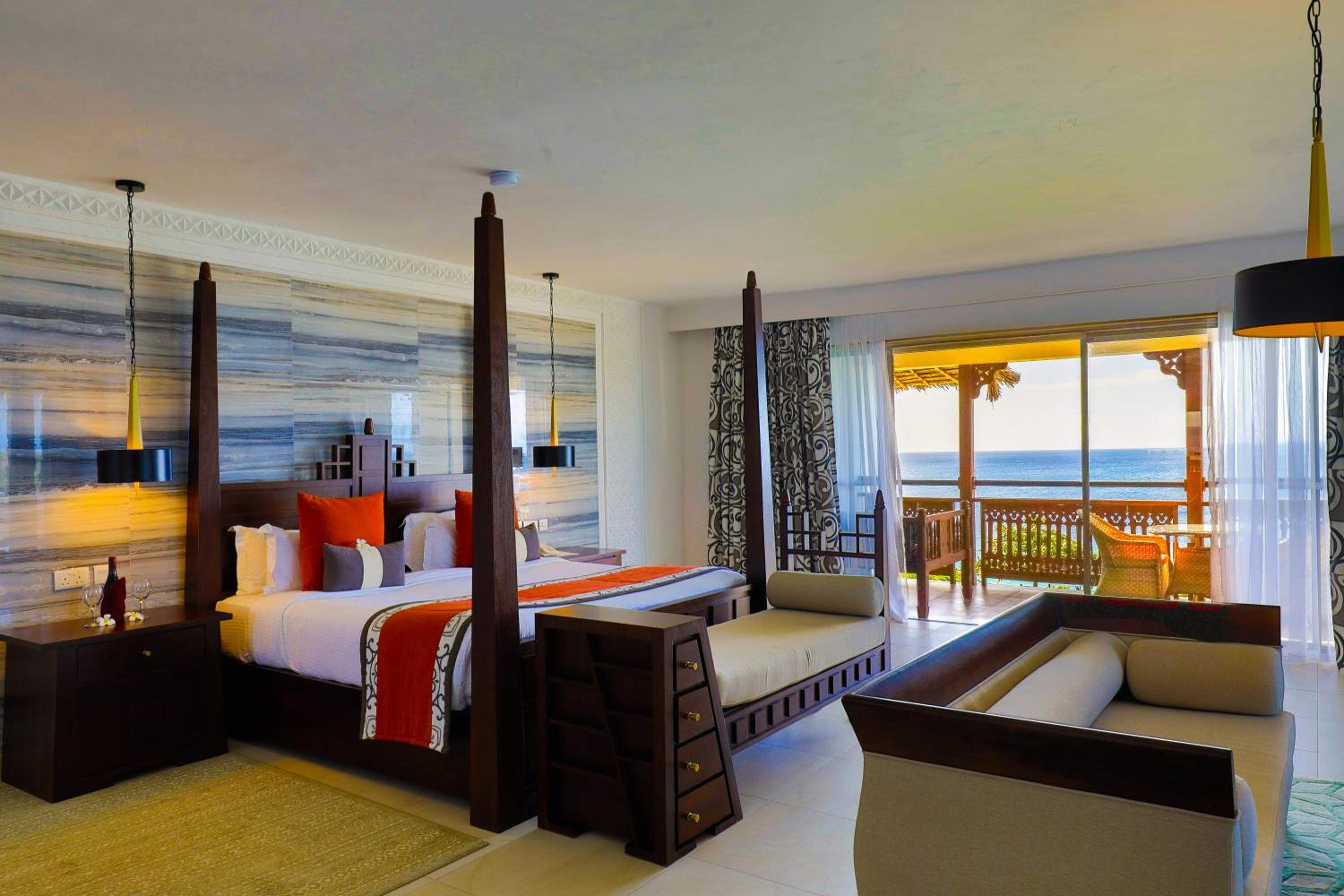Ocean, Suite, King Bed