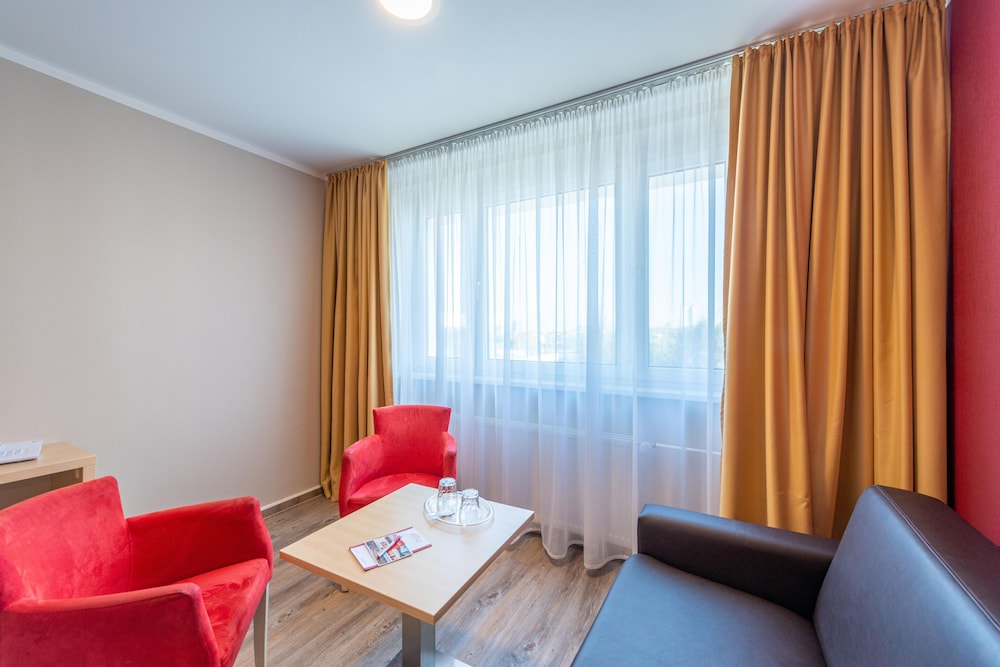 Das Hotel an der Stadthalle - Rostock Hauptbahnhof 40/45
