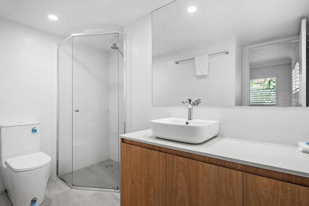 Bella Mare Beachside Apartments 76/77