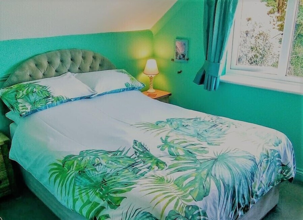 Gallen-Treath Guest House 7/49