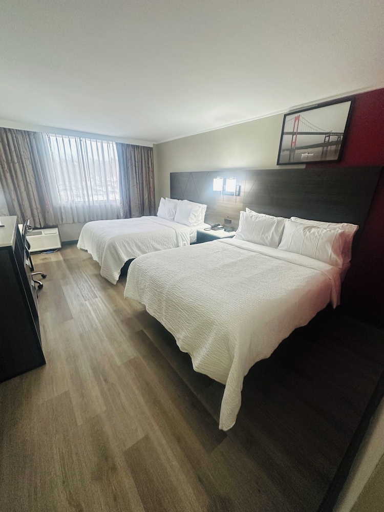 Garner Hotel North Bergen 12/47