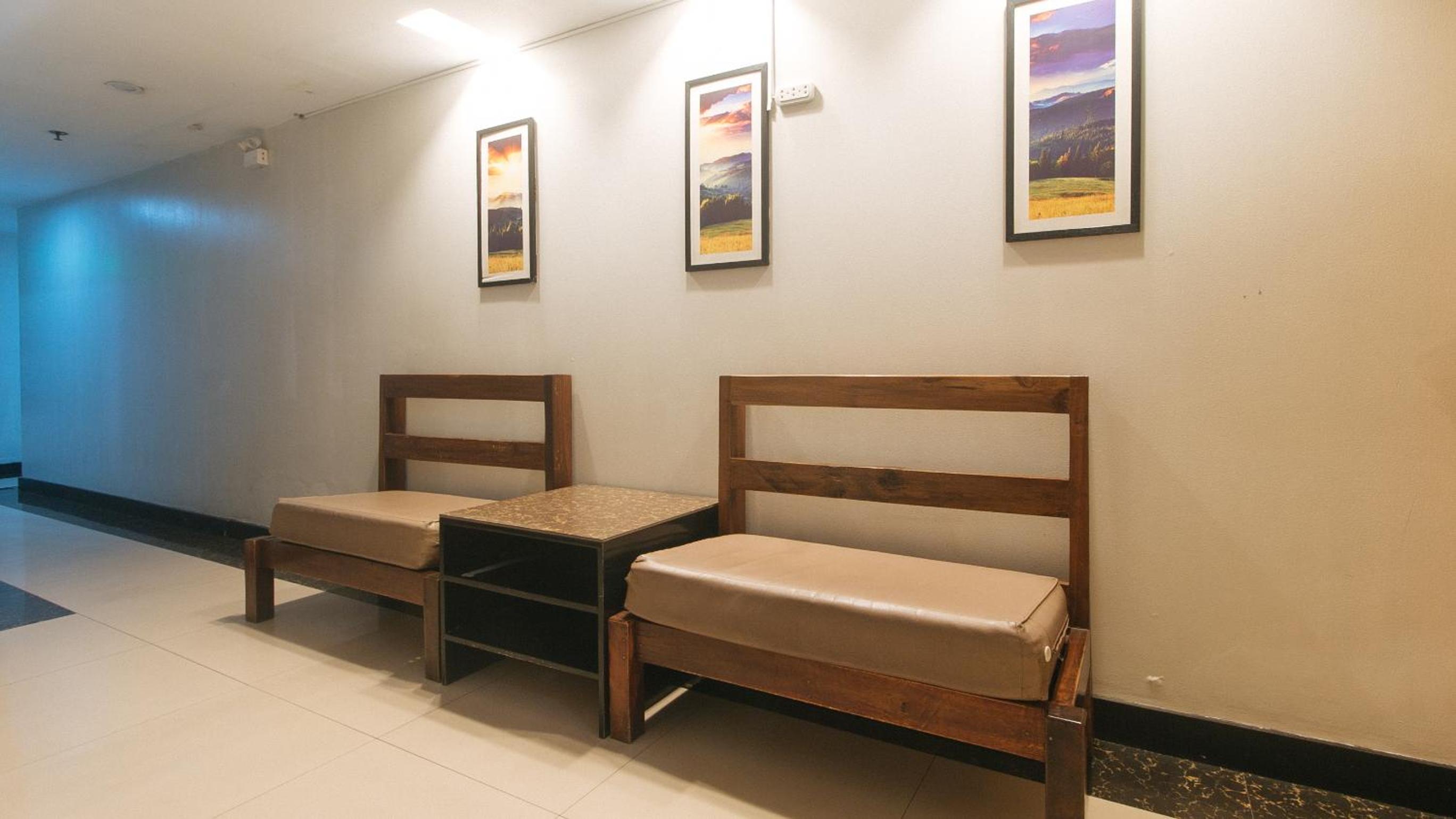 OYO 717 Ranchotel Bayanan 41/50