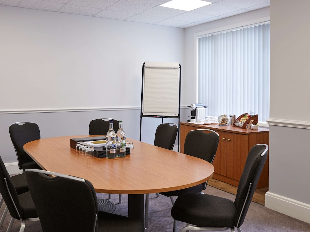 Mercure Sheffield Kenwood Hall & Spa 42/50
