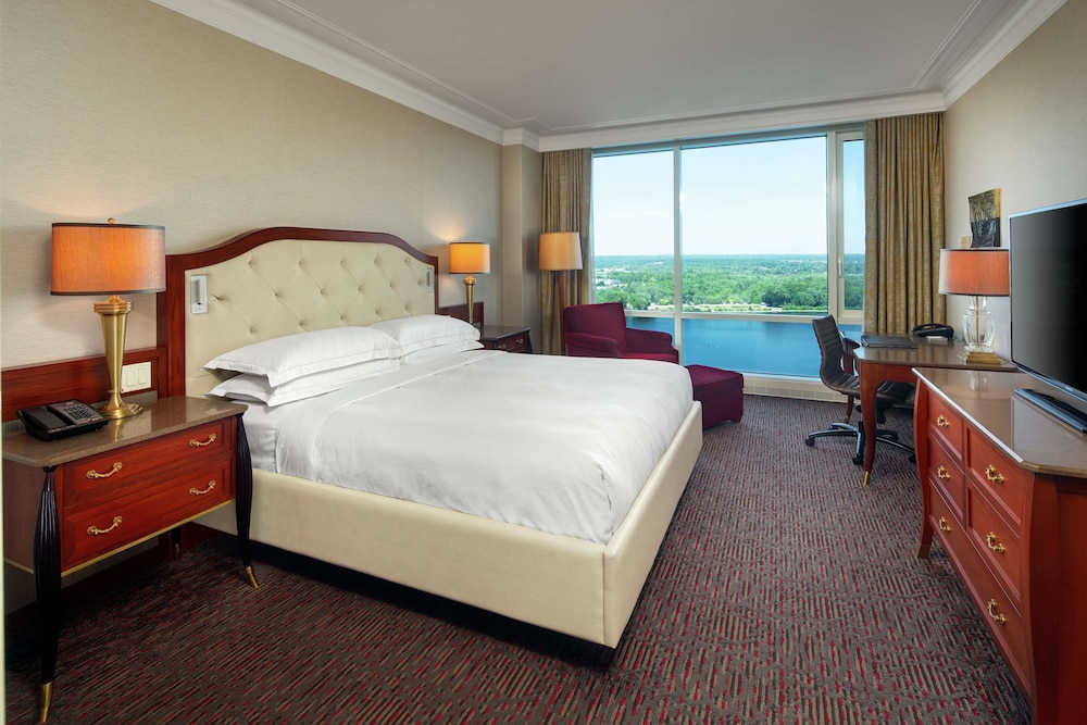 Hilton Lac Leamy 19/86