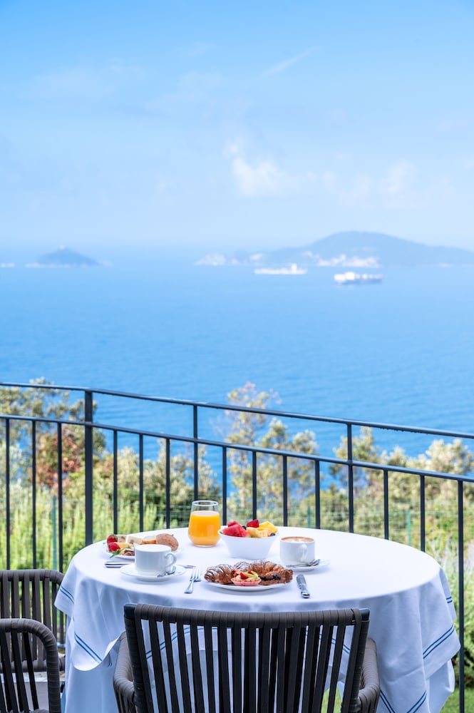 Golfo Dei Poeti Relais Spa 62/83