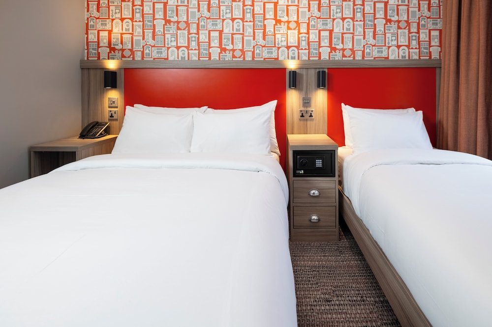 Brit Hotels Earls Court 23/54